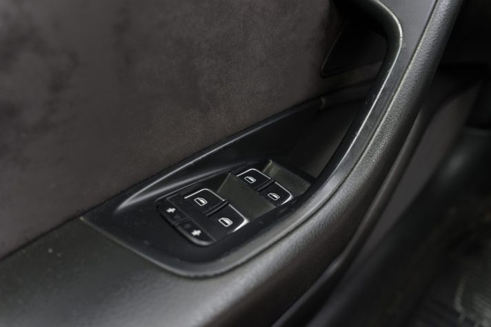 AUDI A6 AVANT QUATTRO S-LINE