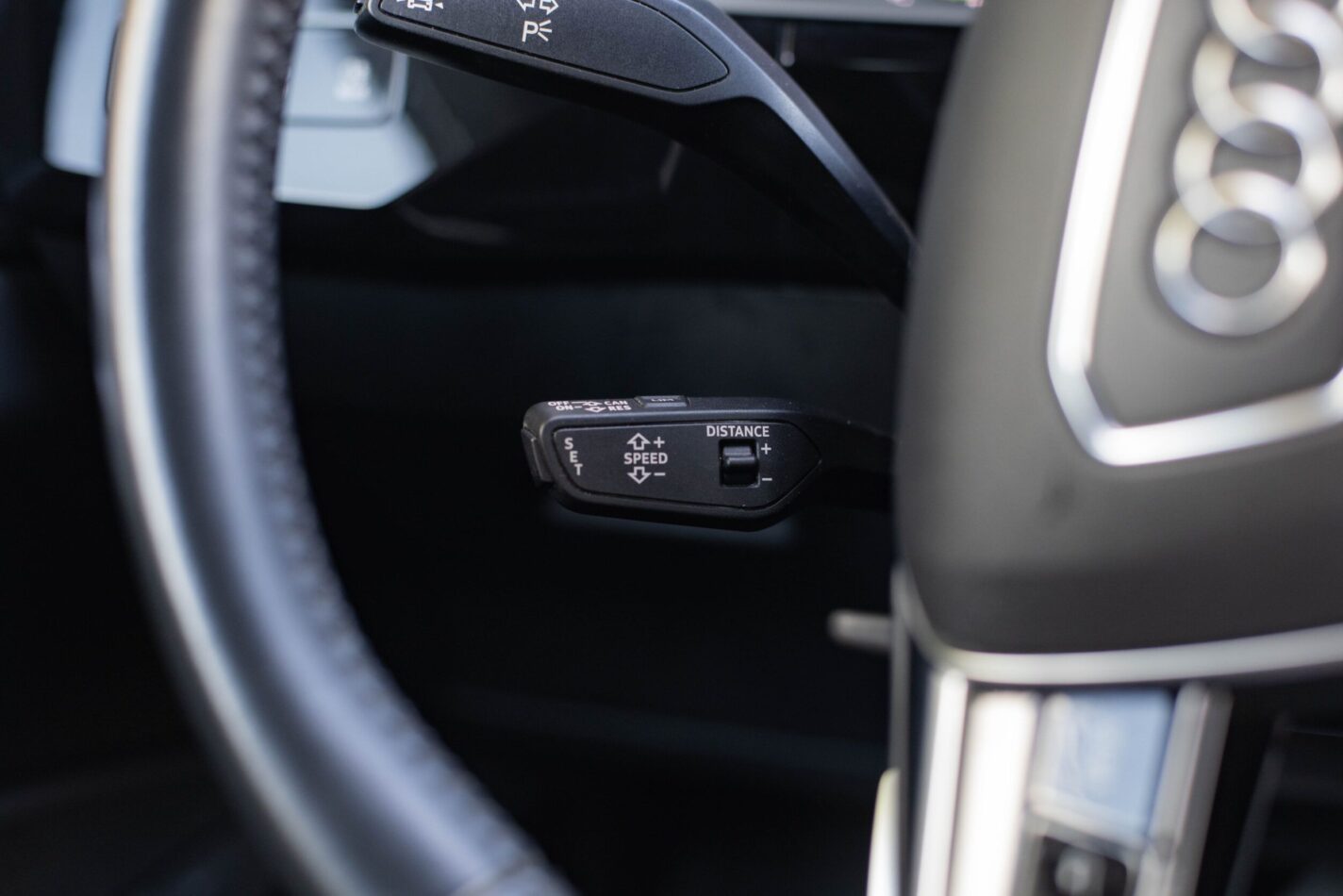 AUDI E-TRON 50