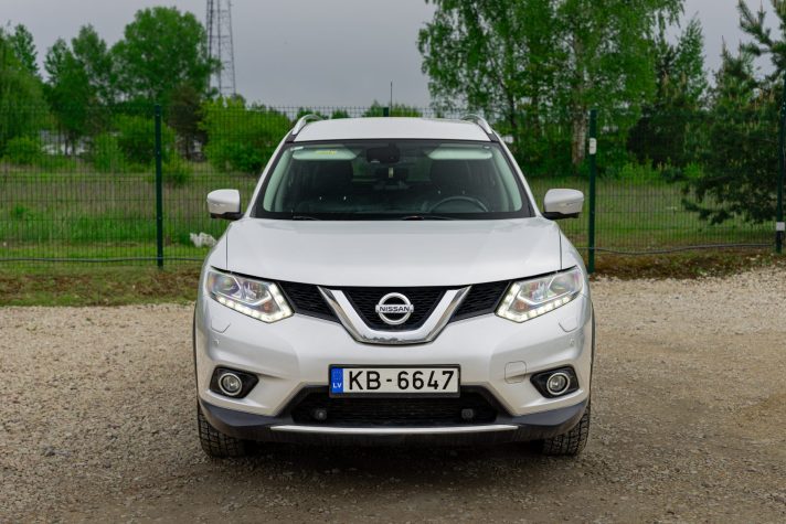 NISSAN X-TRAIL