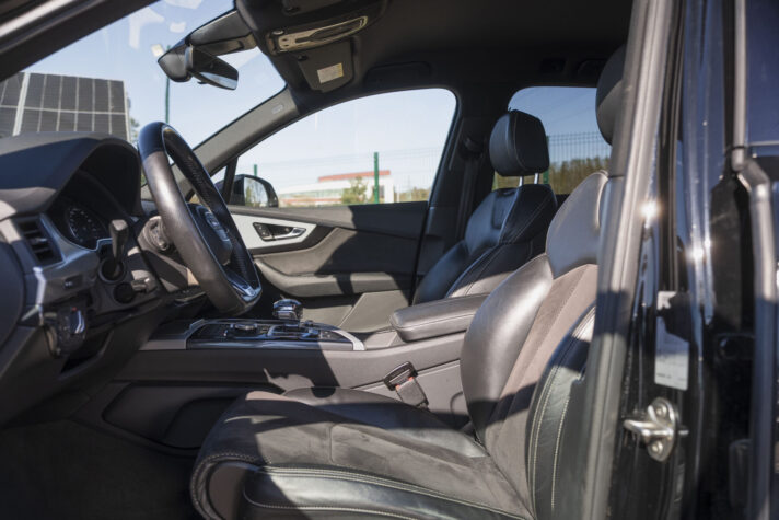 AUDI Q7 S-LINE