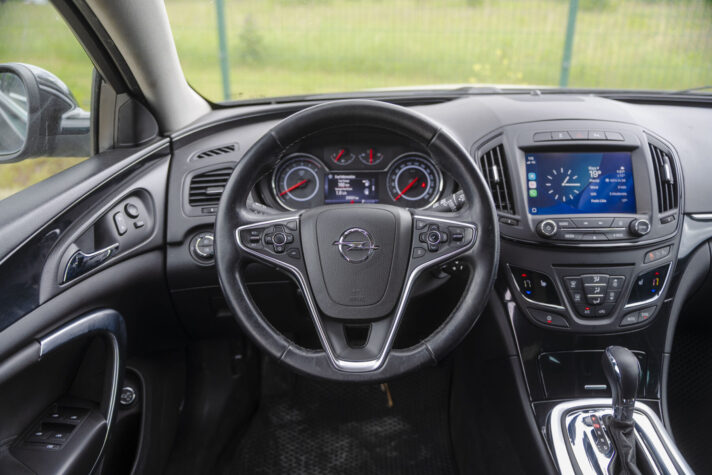 OPEL INSIGNIA SPORTS TOURER SW