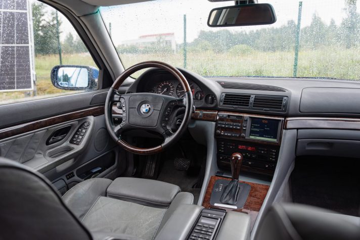 BMW 740I INDIVIDUAL