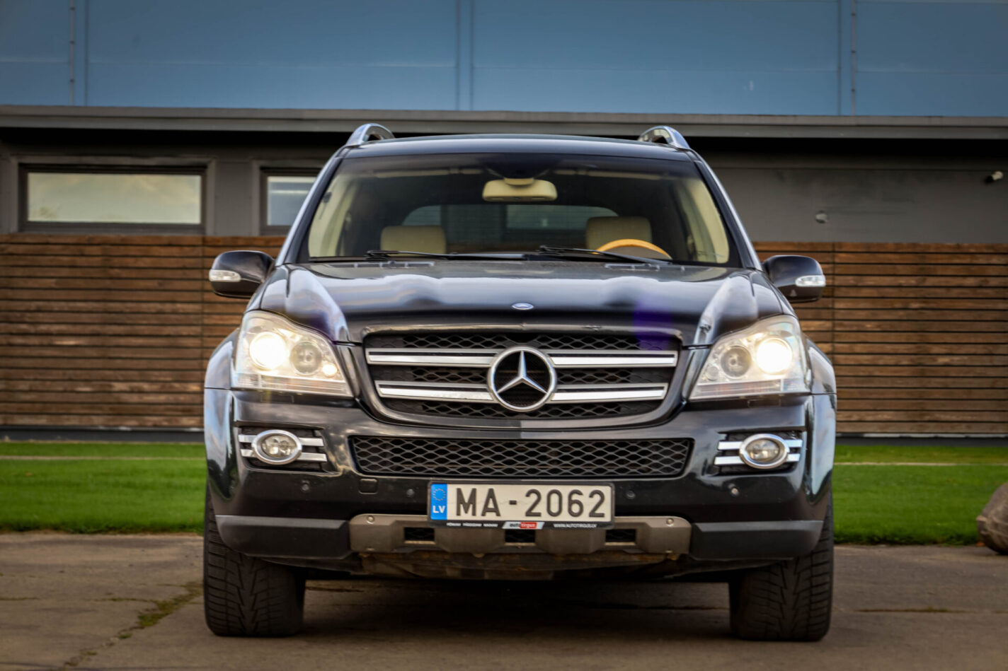 MERCEDES BENZ GL320