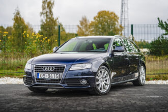 AUDI A4 S-LINE