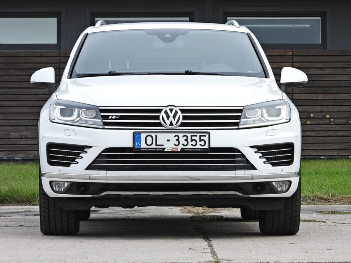 VW TOUAREG R-LINE