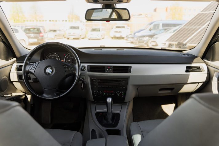 BMW 325