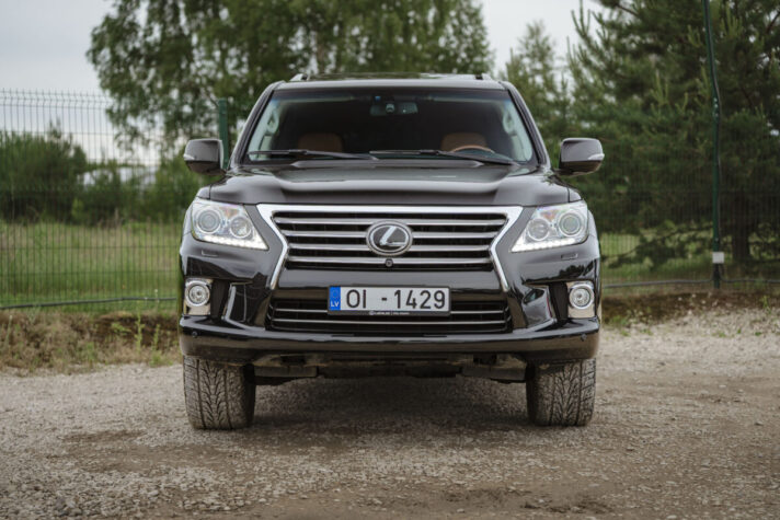 LEXUS LX 570