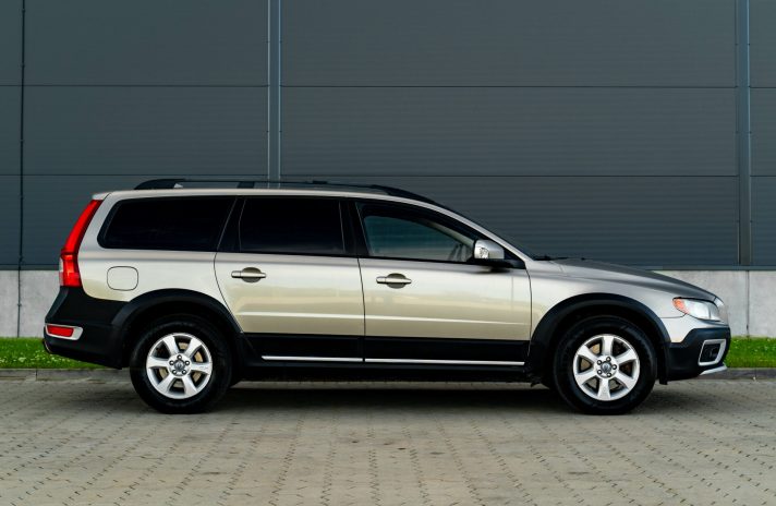 VOLVO XC70