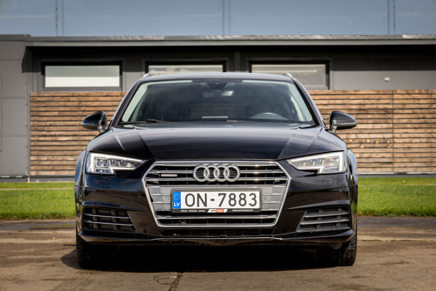 AUDI A4 AVANT