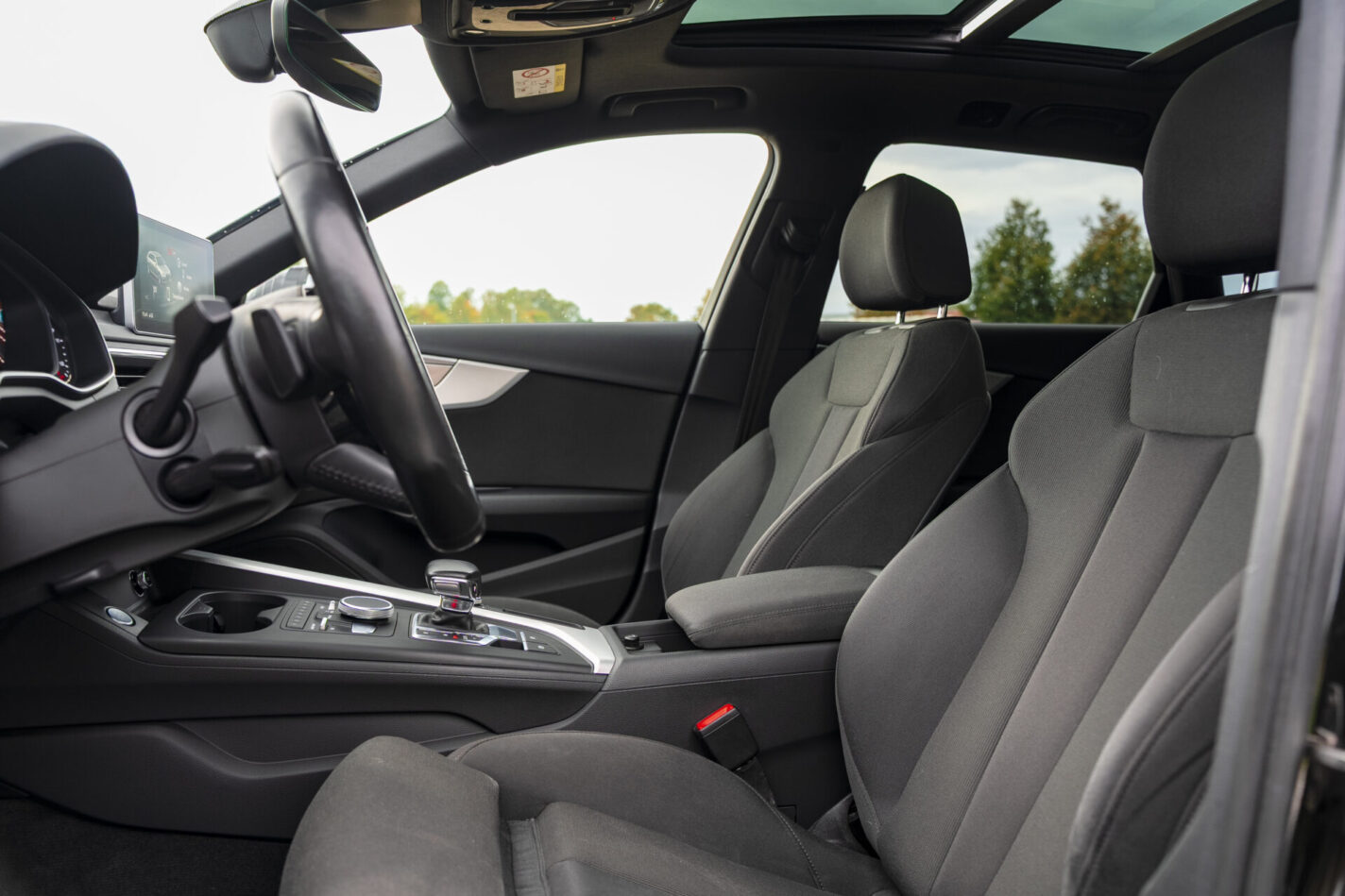AUDI A4 S-LINE AVANT
