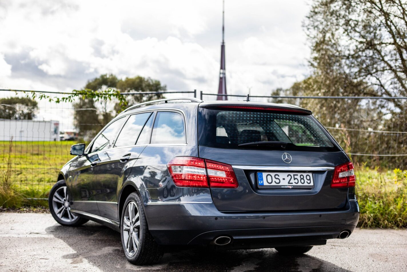 MERCEDES BENZ E350