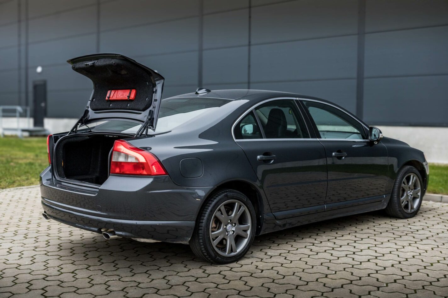 VOLVO S80