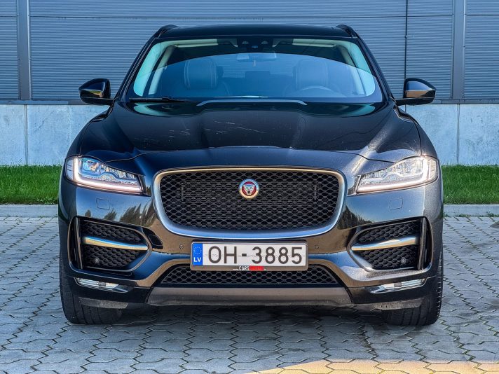 JAGUAR F-PACE
