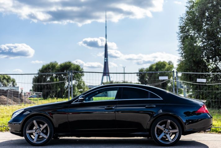 MERCEDES BENZ CLS 320