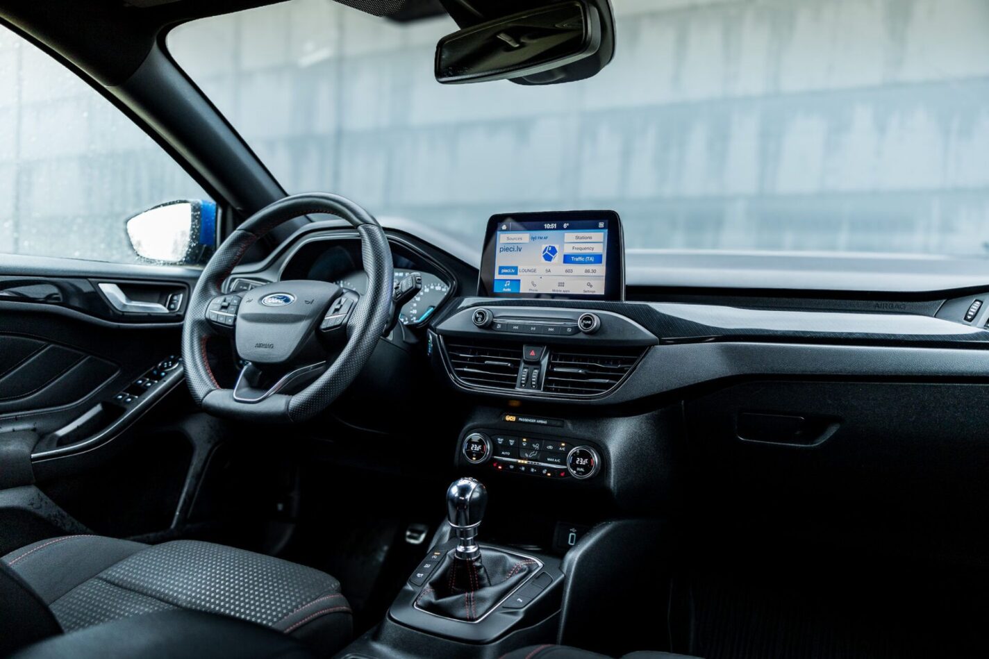 FORD FOCUS