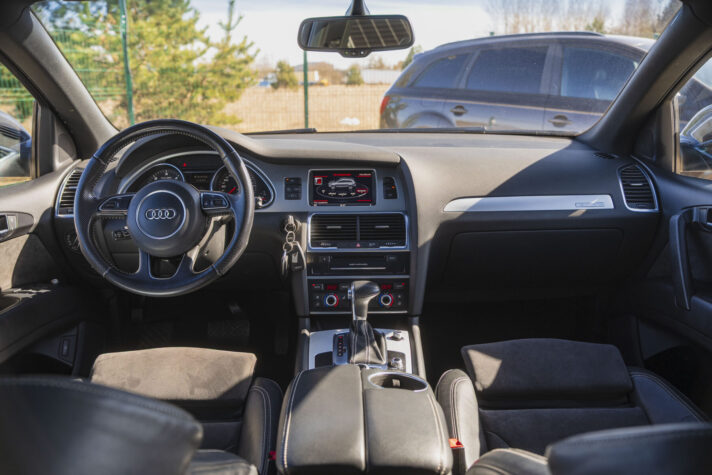AUDI Q7 S-LINE FACE-LIFT