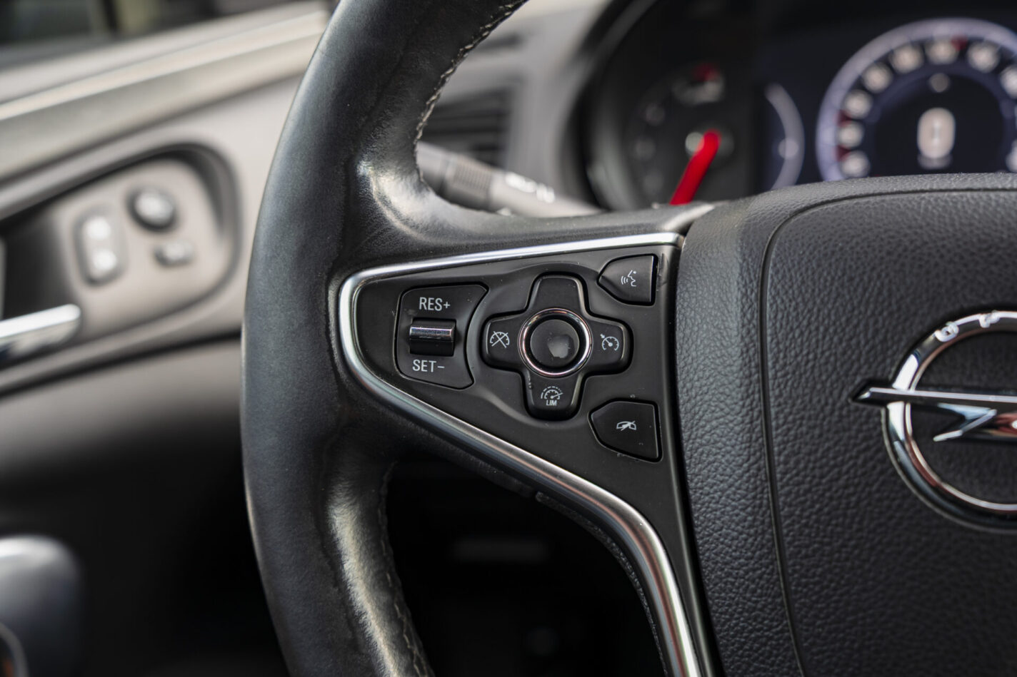 OPEL INSIGNIA SPORTS TOURER SW