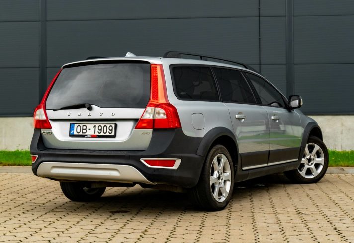 VOLVO XC70