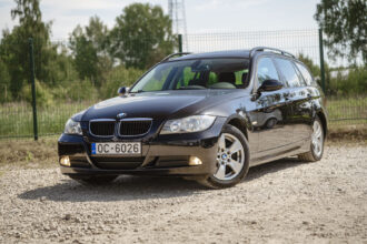 BMW 320