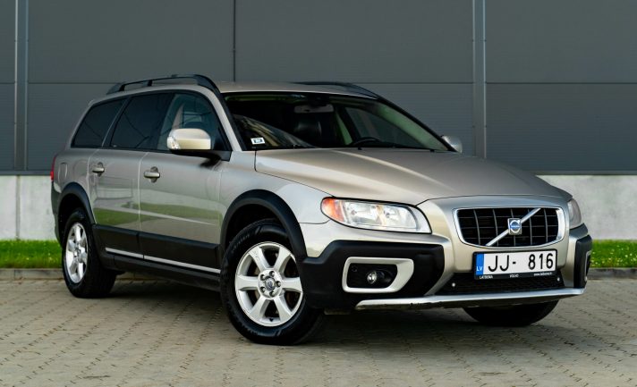 VOLVO XC70