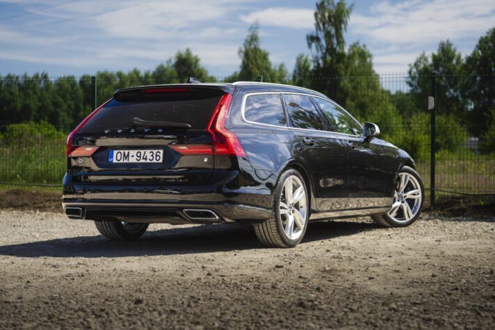 VOLVO V90 R-DESIGN
