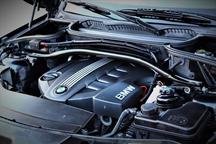 BMW X-3 2.0 13KW MEH.