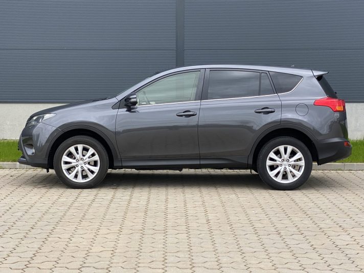 TOYOTA RAV-4 2.2D4D Automāts
