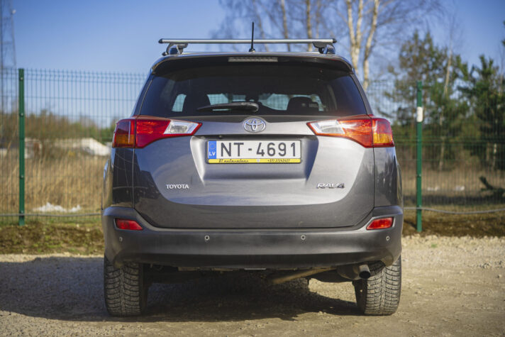 TOYOTA RAV 4