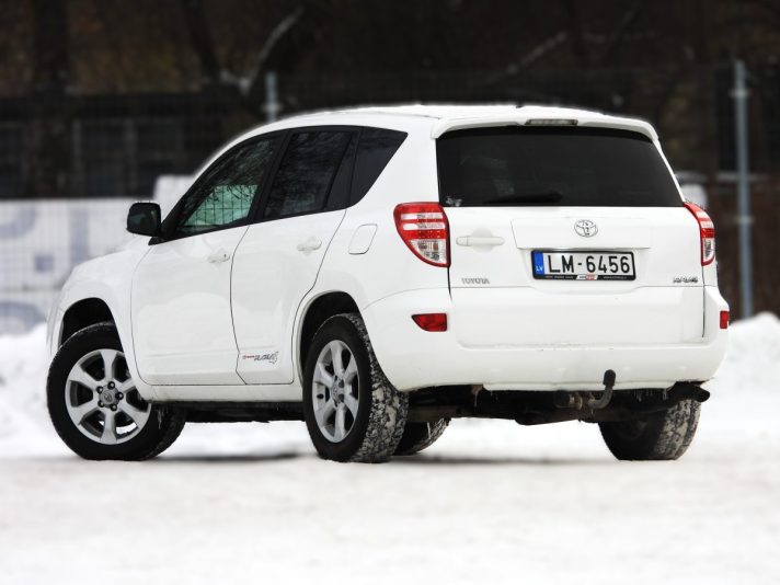 TOYOTA RAV 4
