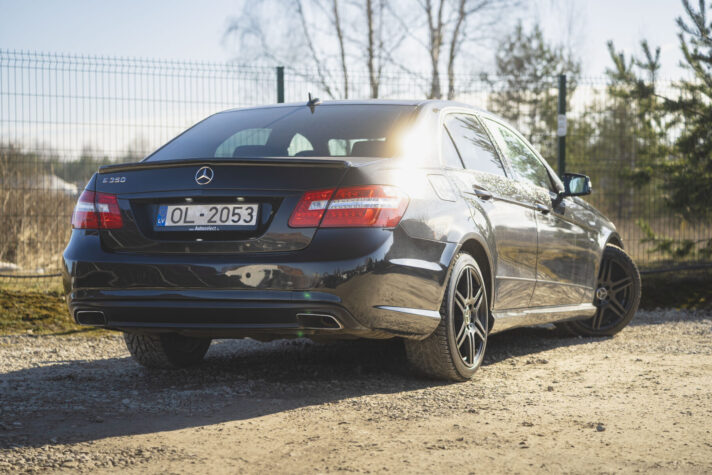 MERCEDES BENZ E350 AMG