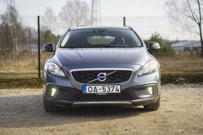 VOLVO V40 CROSS COUNTRY