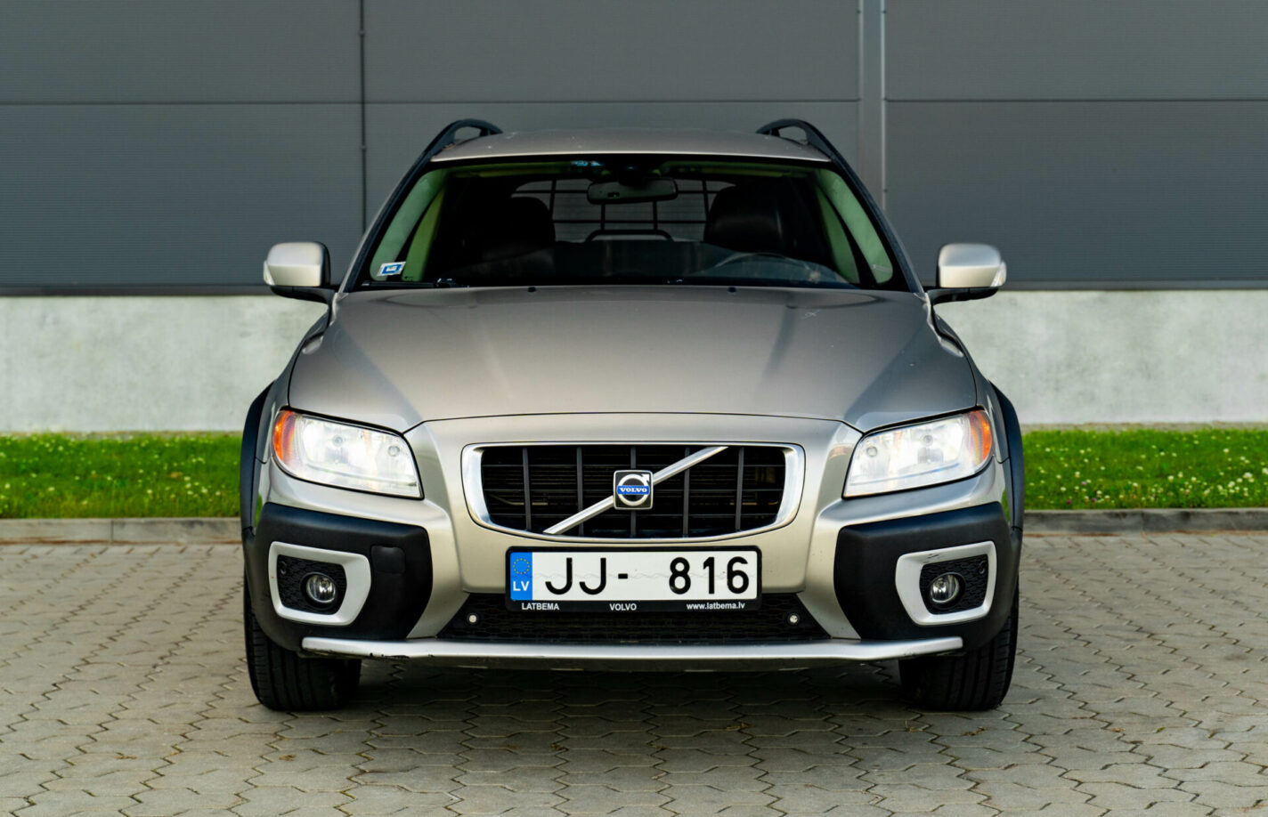 VOLVO XC70