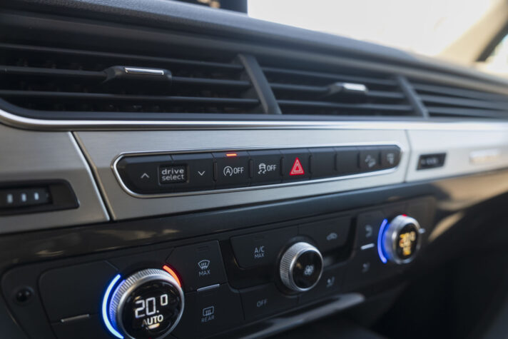 AUDI Q7 S-LINE