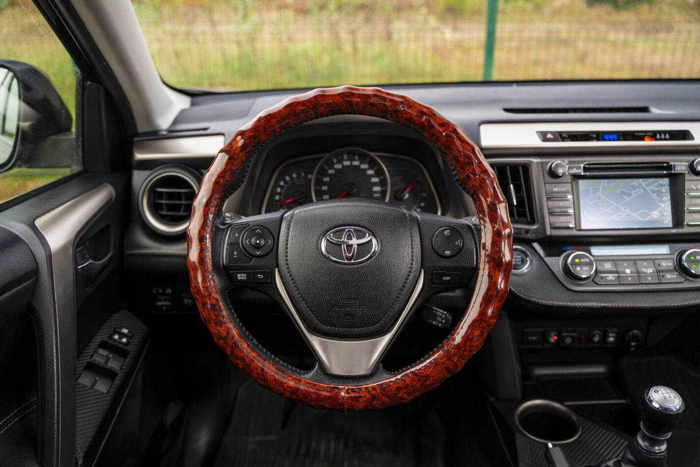 TOYOTA RAV 4