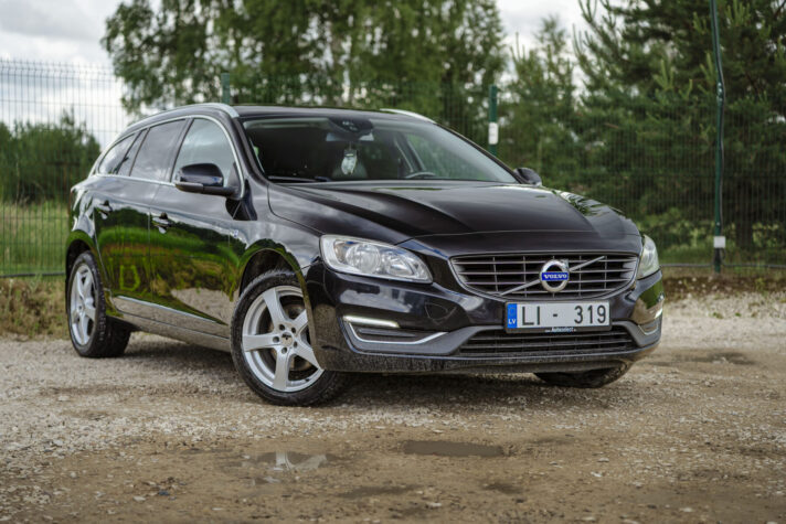 VOLVO V60 OCEAN RACE