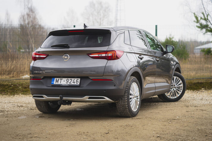 OPEL GRANDLAND X