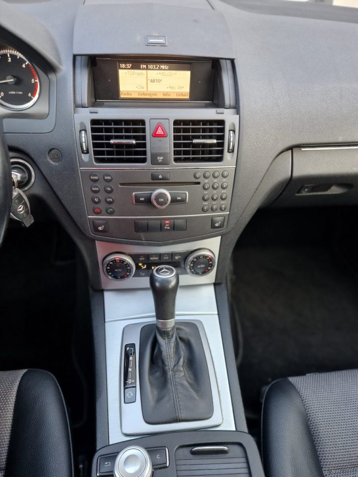 Tīko ievest no Beļģijas Mercedes C 200 Automātiskā ātrumkārba.