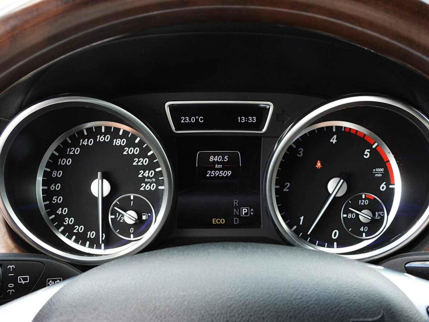 MERCEDES BENZ GL350