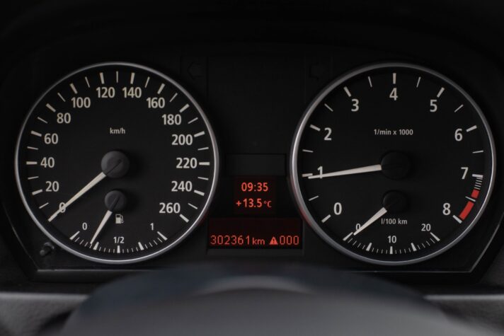 BMW 320SI