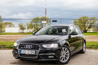 AUDI A4 AVANT