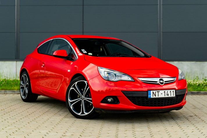 OPEL ASTRA GTC