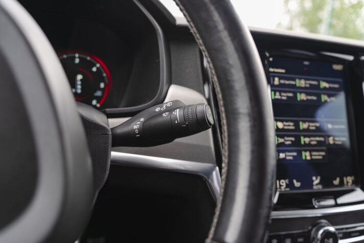 VOLVO V90 R-DESIGN