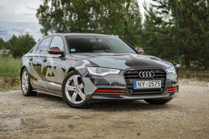 AUDI A6 LIMOUSINE QUATTRO