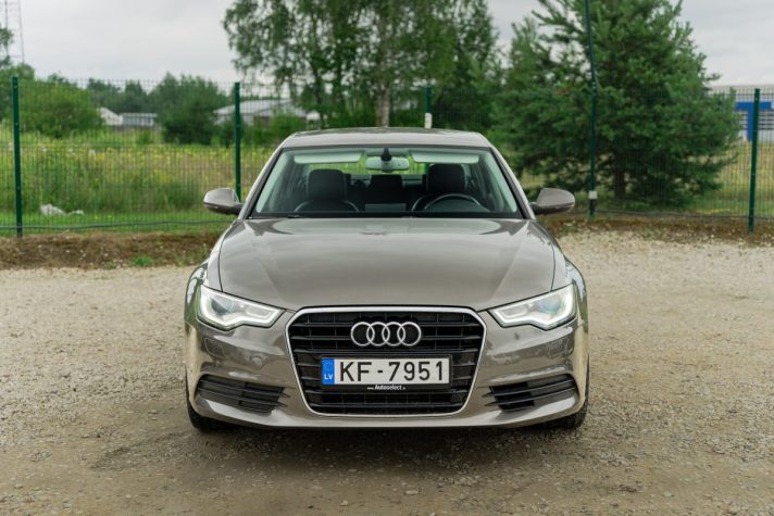 AUDI A6 LIMOUSINE