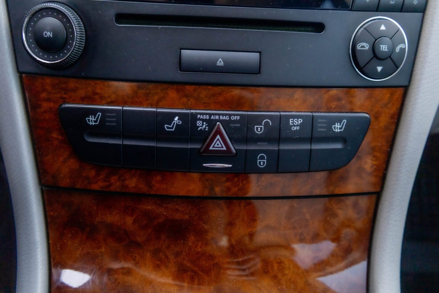 MERCEDES BENZ E270