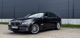 BMW 730