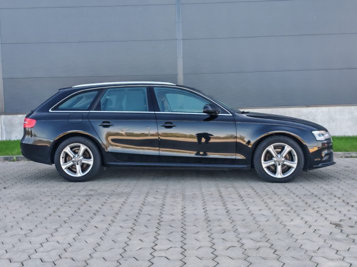 AUDI A4 2.0TDI, 2012G.