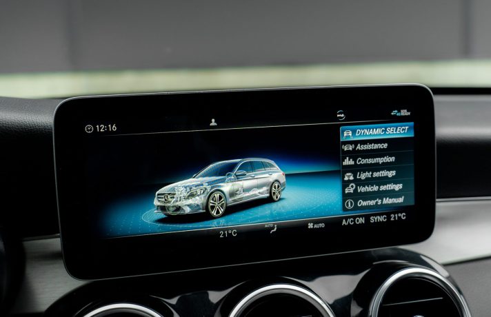 MERCEDES BENZ C200D