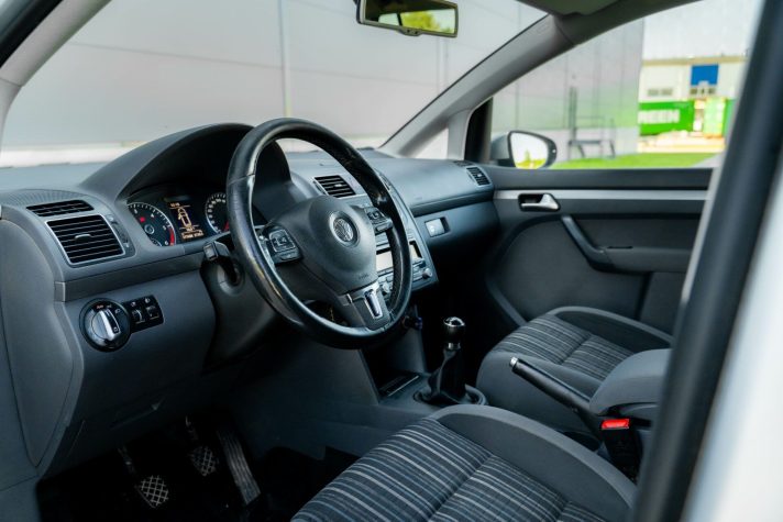 VW TOURAN