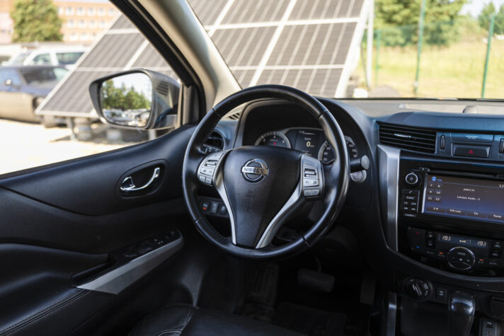 NISSAN NP300 NAVARA